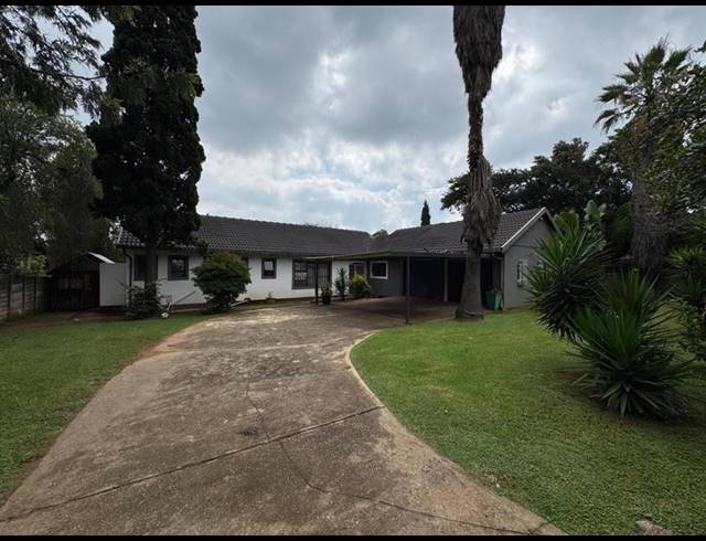 3 BEDROOM HOUSE FOR SALE IN BIRCHLEIGH NORTH